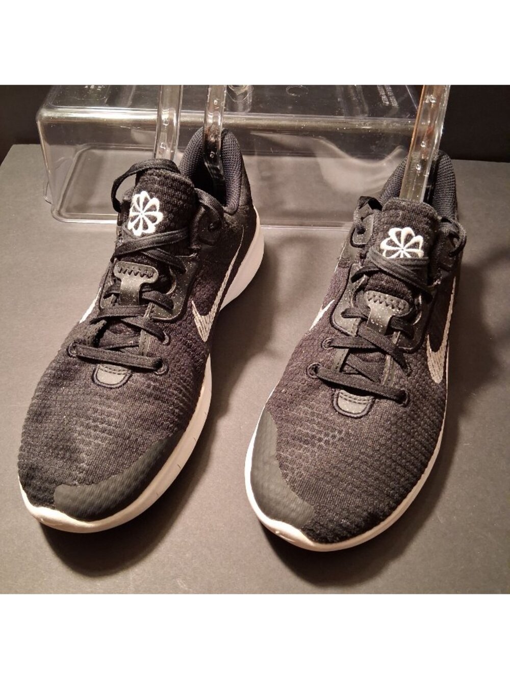 Nike Flex Experience Run 11 Mens Running Shoes Black/White Size 9